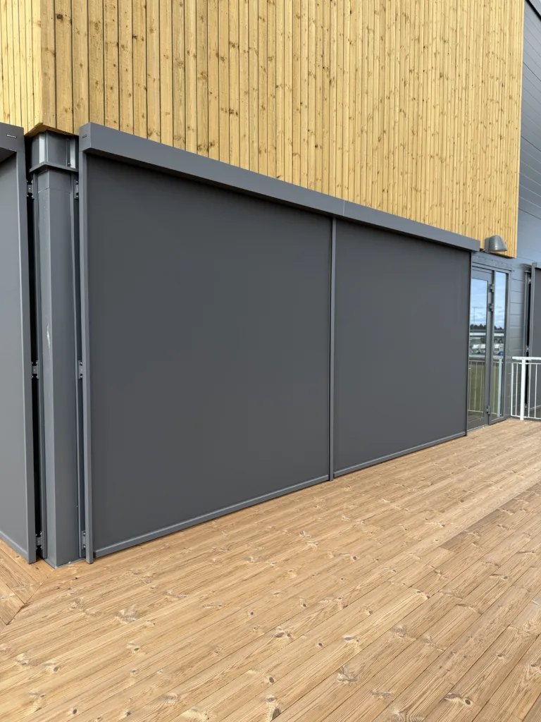 Måttanpassad zipscreen i Göteborg på stort glasparti